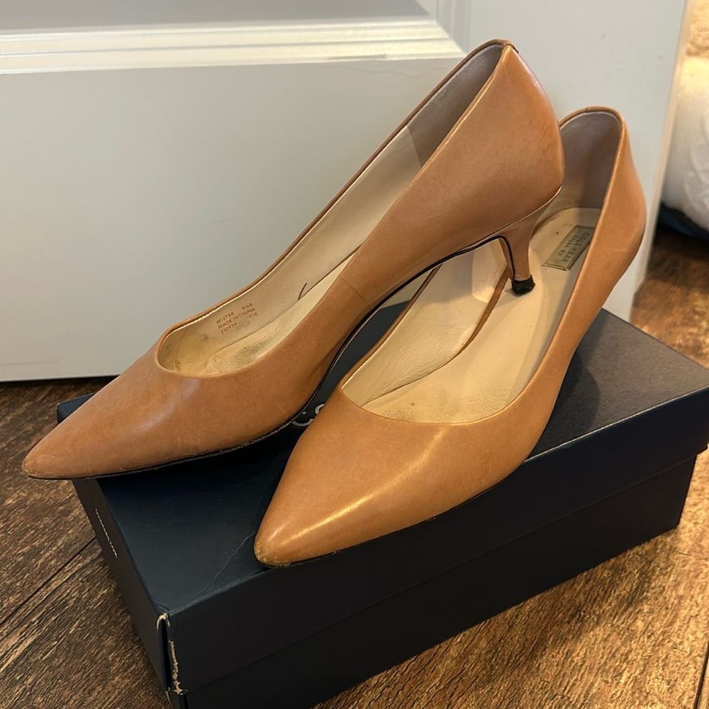 Cole Haan Kitten Heel Mousse Leather size 8.5
